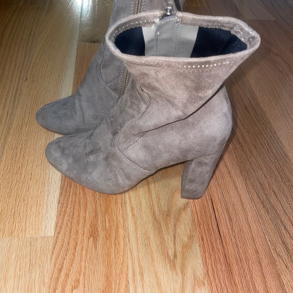 Steve Madden beige booties